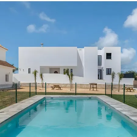 Con Piscina Compartida A 2 Km De Playa Conil De La Frontera