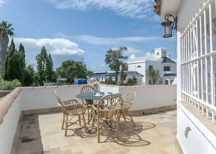 Con Piscina Compartida A 2 Km De Playa Appartement Conil De La Frontera