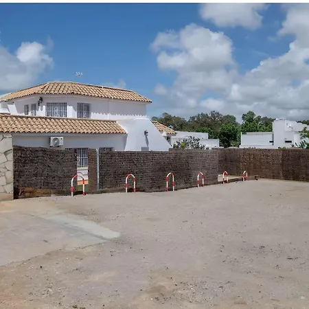 Con Piscina Compartida A 2 Km De Playa 아파트