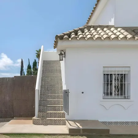 Con Piscina Compartida A 2 Km De Playa Апартаменты