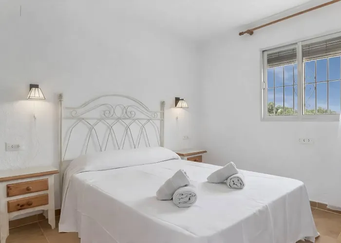 Con Piscina Compartida A 2 Km De Playa Conil De La Frontera