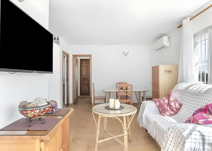 Con Piscina Compartida A 2 Km De Playa Conil De La Frontera